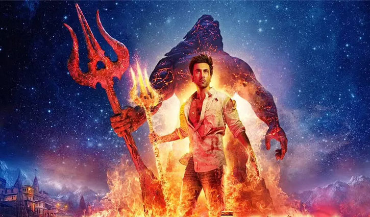 Film critic Taran Adarsh calls Brahmastra a 'king size' flop