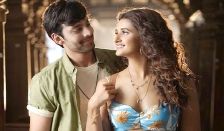 Actors Himansh Kohli and Shakti Mohan told rumors of dating