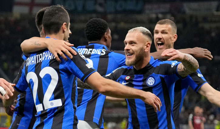 Milan derby: Inter beat AC Milan 2-0 in Champions League semi-finals