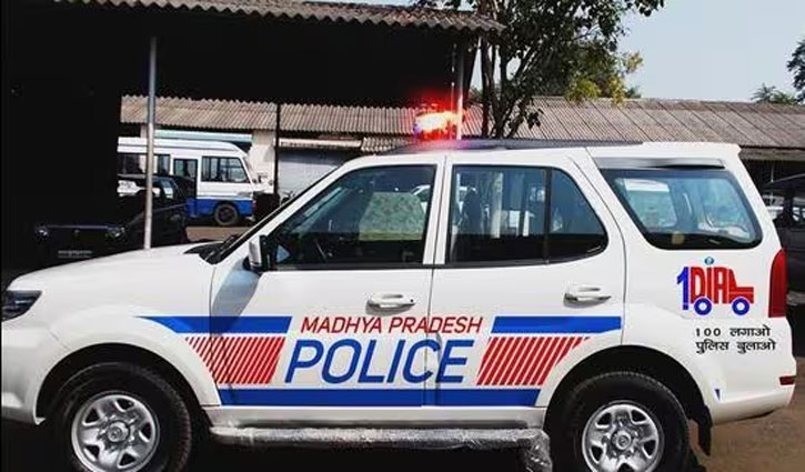 Madhya Pradesh: Case filed against four people, including a minor, for beating a youth and forcing him to lick his feet