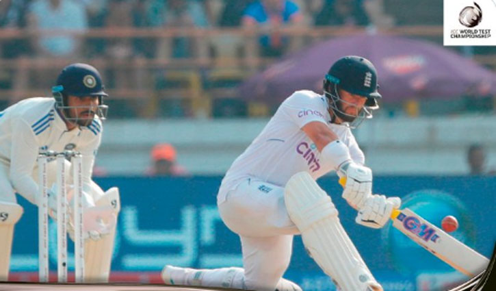 Third Test: England recovered with Ben Duckett's stormy century, India scored 445 runs in the first innings.