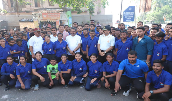 Dharmendra Pradhan encouraged the candidates preparing for Agniveer Yojana.