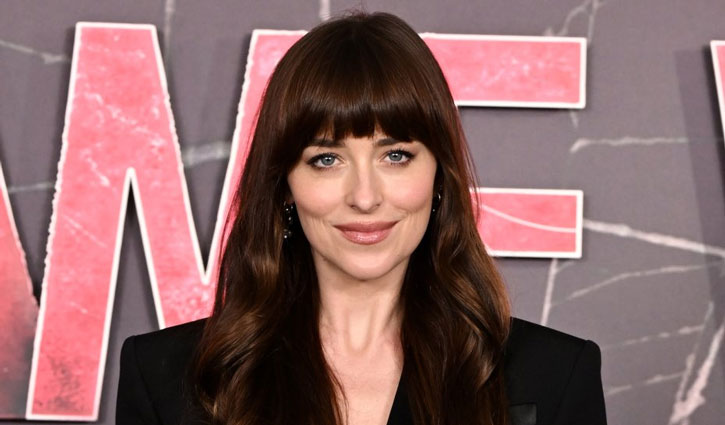 Dakota Johnson and Chris Martin decide to end relationship: report