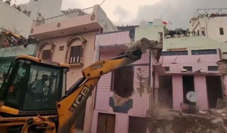 Bulldozer action on the 'illegally constructed' house of the accused in the Udaipur knife case