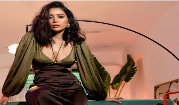 When famous television actress Asha Negi narrowly escaped from casting couch, know the whole story