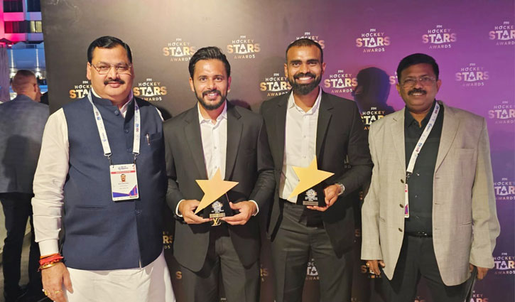 Indian team captain Harmanpreet Singh and goalkeeper PR Sreejesh expressed their gratitude to hockey fans for winning the award