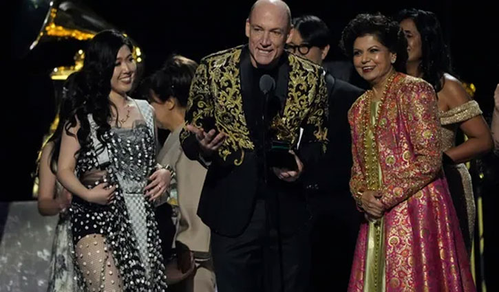 Indian-American singer Chandrika Tandon wins Grammy