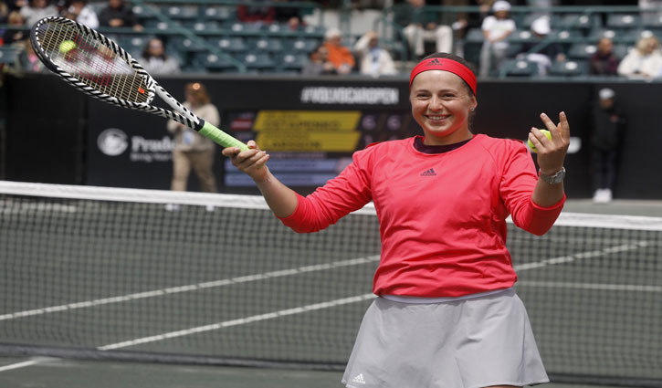 Jelena Ostapenko beats Swiatek to reach Qatar Open final