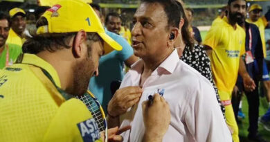 Sunil Gavaskar on getting MS Dhoni's autograph: 'It was a very emotional moment for me'