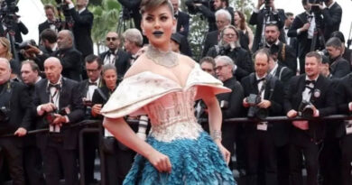 Urvashi Rautela's banged entry at Cannes Film Festival, ruckus over blue lipstick after lizard necklace