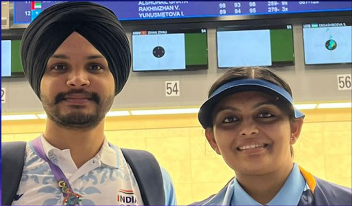 Asian Games: Indian shooters Sarabjot Singh, Divya Thadigol get silver medal in 10 meter air pistol mixed team event.