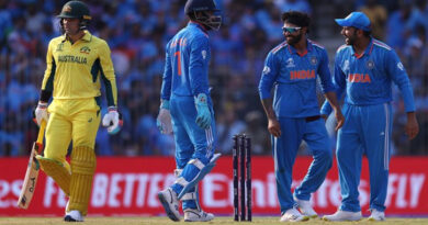 Cricket World Cup: Australia's innings was reduced to 199 runs due to excellent bowling by Ravindra Jadeja and Kuldeep Yadav.