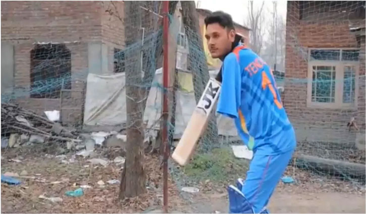 Jammu and Kashmir para cricketer Aamir Hussain Lone gets financial assistance from Adani Foundation