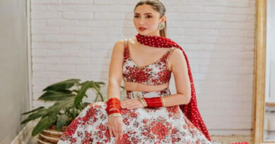 Mahira Khan dismisses pregnancy rumours, walks out of OTT project