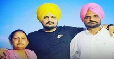 Famous Punjabi singer Sidhu Moosewala's mother pregnant, will give birth to a child soon?