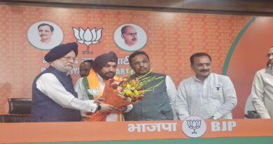 Arvinder Lovely returns to BJP, attacks Congress for 'tukde-tukde' gang politics