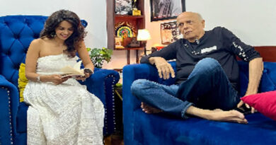 Mallika Sherawat writes emotional note for her mentor Mahesh Bhat: “His words give strength”