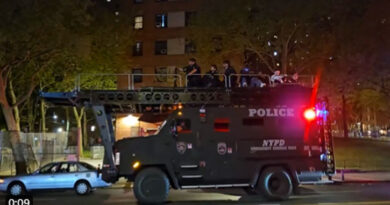 Tremendous ruckus in Columbia University, police fired tear gas shells at the students occupying the campus building