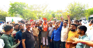 BJP candidate Sanjay Tandon has the upper hand in Chandigarh, being a local, he is getting tremendous support from the people.