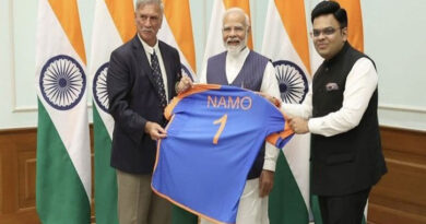 BCCI presents special 'NaMo' India jersey to PM Modi