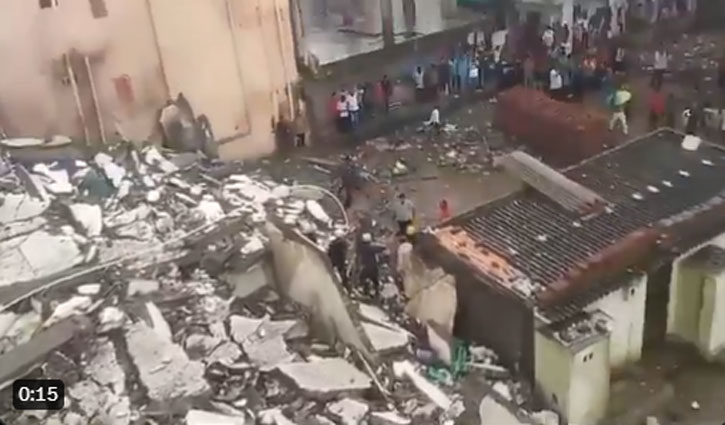 5-storey building collapses in Surat, Gujarat, many people feared trapped