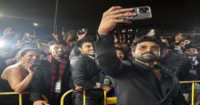 Superstar Ram Charan shines at the Indian Film Festival of Melbourne, takes selfies with fans