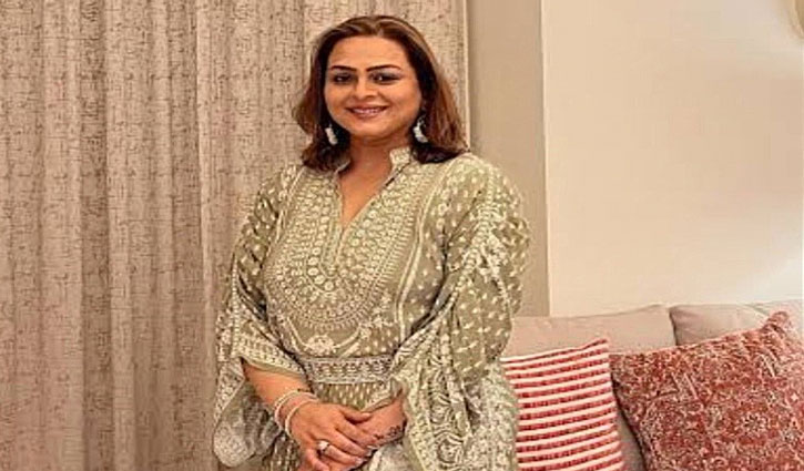 90s hot actress Shilpa Shirodkar enters Bigg Boss