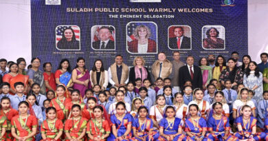 Senior representatives of the US Government and Boeing Company inspired the child of Sulabh School