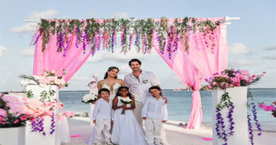 Actor Sunny Leone, husband Daniel Weber renew vows in Maldives